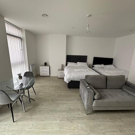Manchester Old Trafford Studio Apartment Ngoại thất bức ảnh